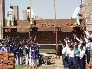 ABC barnahjálp styður byggingu skóla í Pakistan