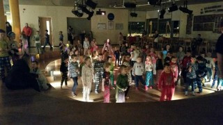 Náttfata- og hattaball