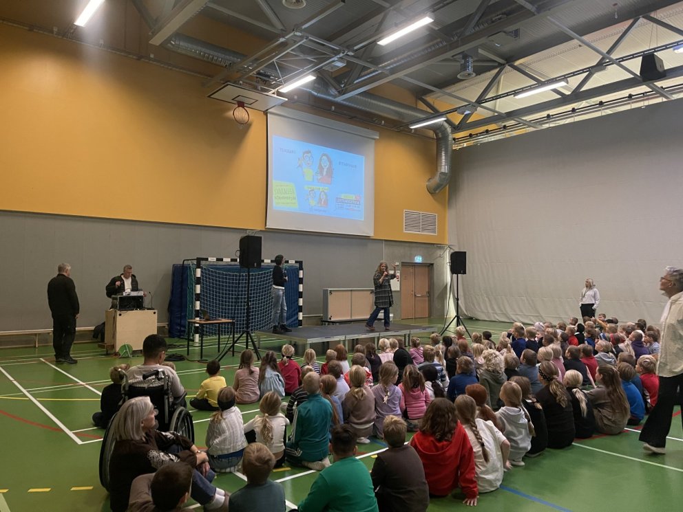 Kynning á Svakalegu lestrarkeppninni