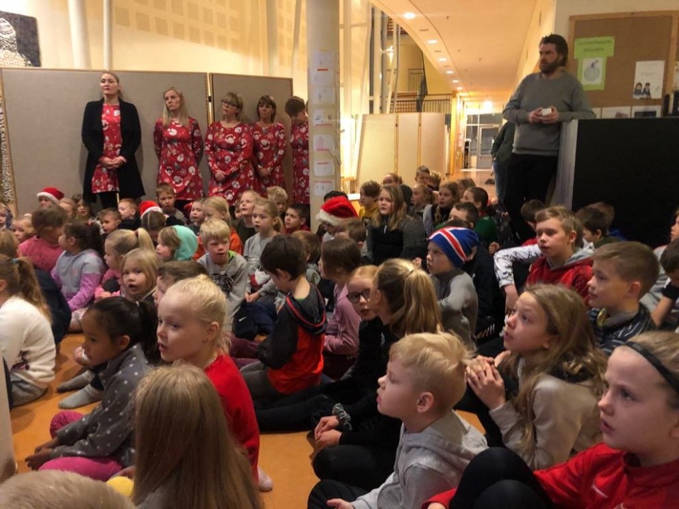 Svalasöngur í Giljaskóla