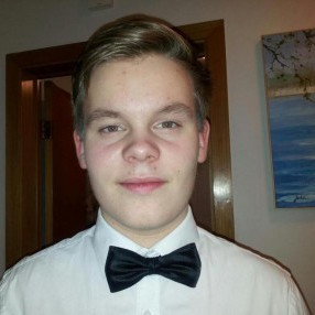 Burt með innkaupalistana