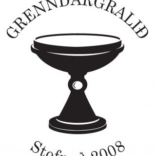 Fleiri greinar eftir nemendur á heimasíðu Grenndargralsins
