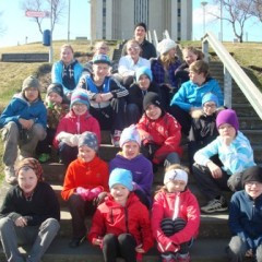 Nemendur Giljaskóla tóku þátt í gerð mósaiklistaverks í Rósenborg